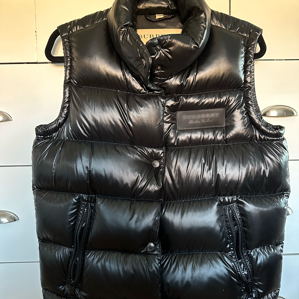 Burberry Puffer Vest Size 2 (Authentic)